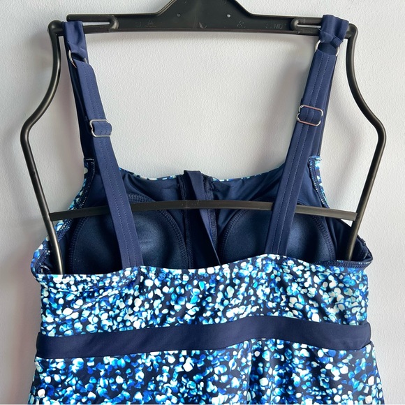 Lands' End Women's Blue Speckled One Piece Swimsuit - Picture 5 of 12